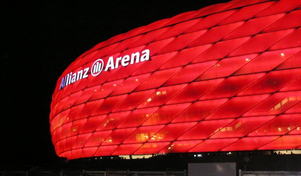 FC BAYERN  vs  Dinamo Zagreb