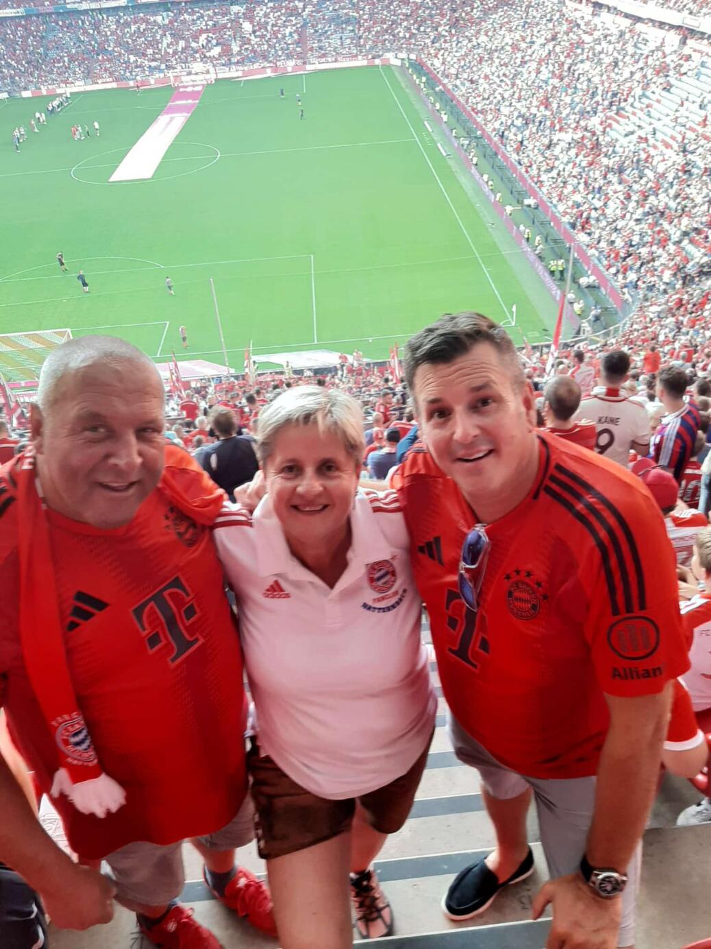 FC BAYERN  vs  SC Freiburg