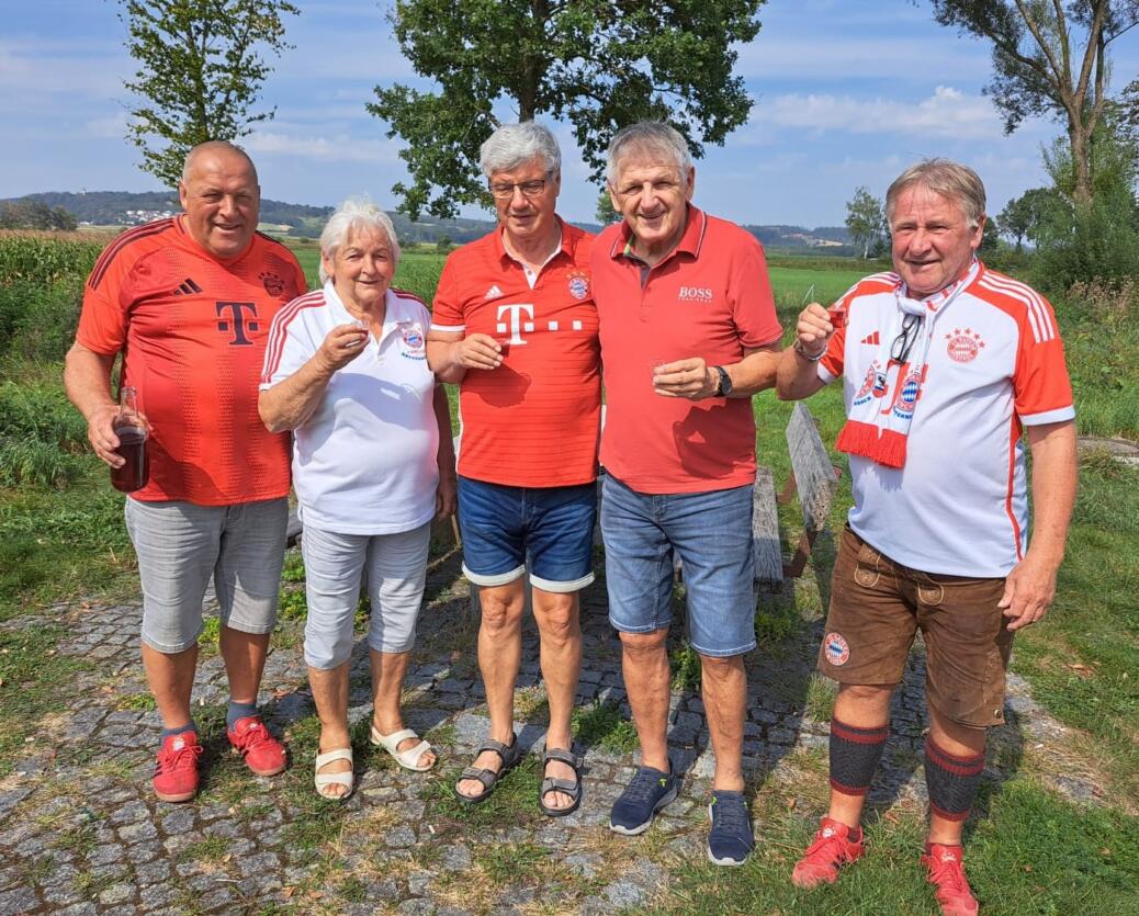 FC BAYERN  vs  SC Freiburg