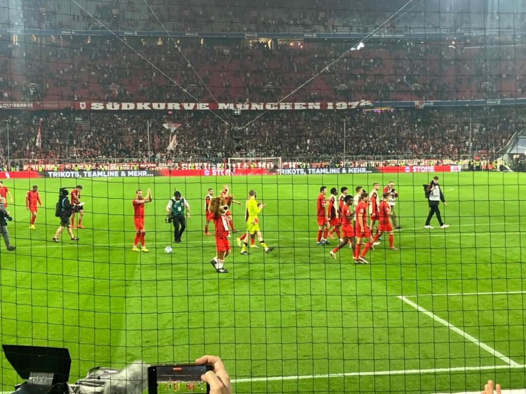 FC BAYERN  vs  VfB Stuttgart