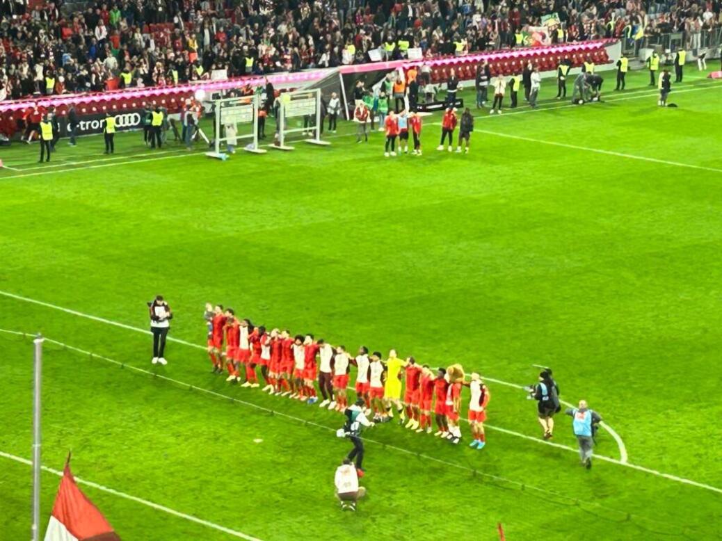 FC BAYERN  vs  VfB Stuttgart