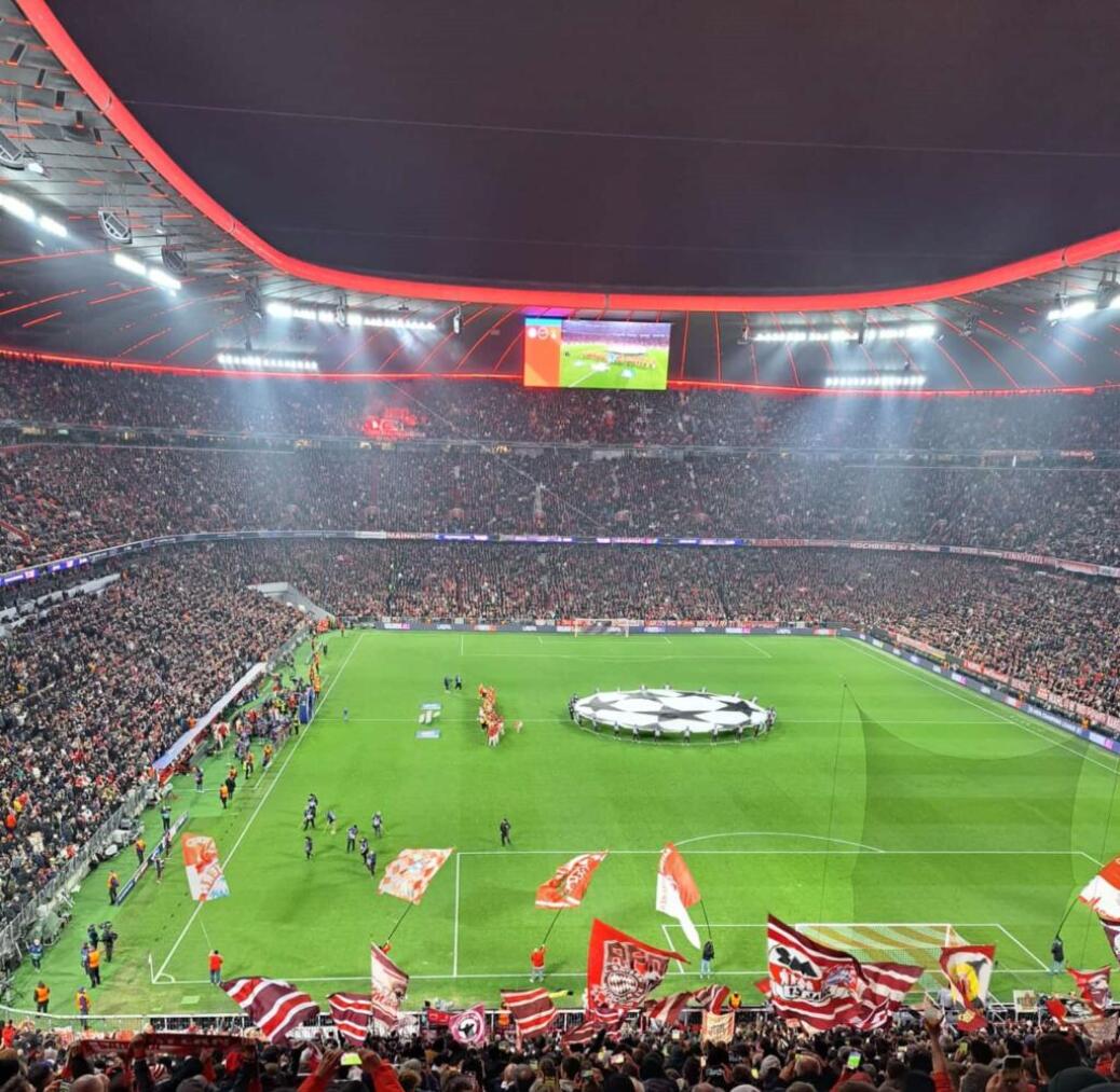 FC BAYERN  vs  Benfica Lissabon