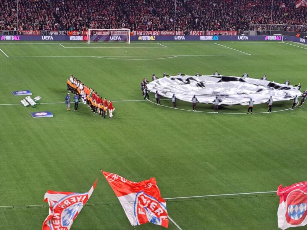 FC BAYERN  vs  Paris St. Germain