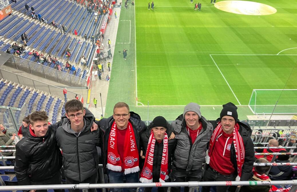 Red Bull Salzburg  vs  FC BAYERN