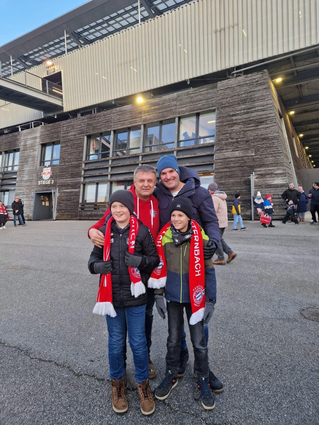 Red Bull Salzburg  vs  FC BAYERN